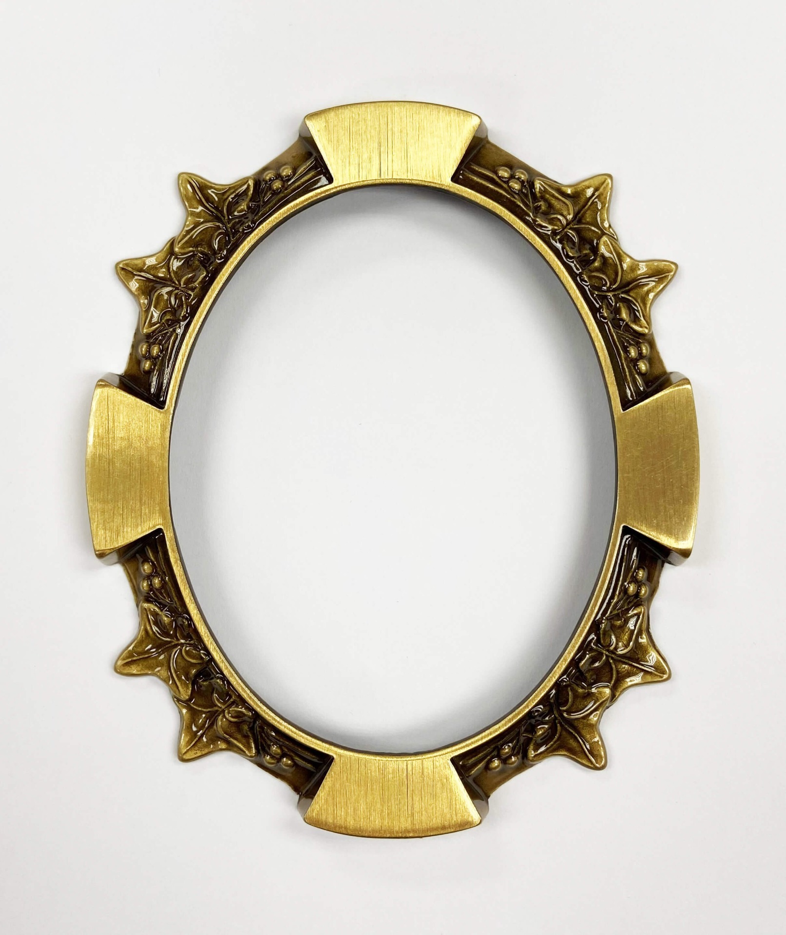 Ivy Leaves — Standard Frames